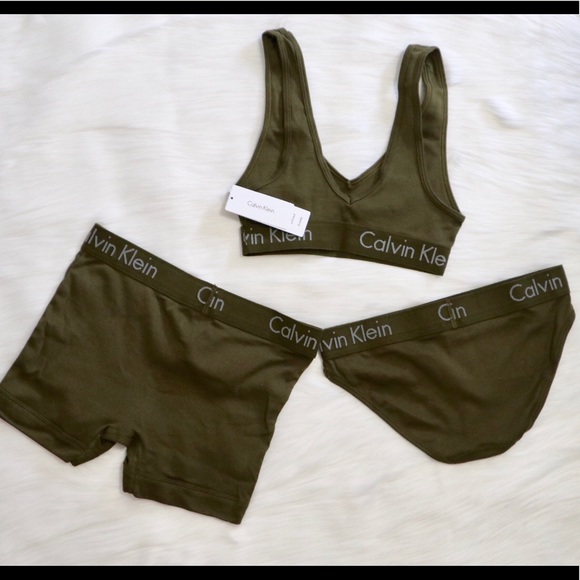 Green Body-Cotton CK Set. - Picture 4 of 8